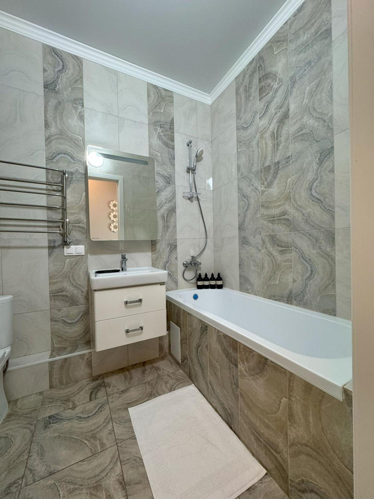 Apartment современный уют, 1-комнатная в Atlant Nur-Sultan (Astana)